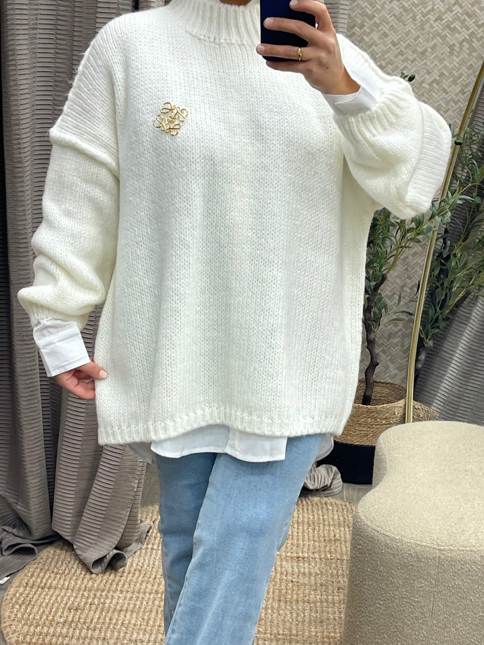 Pull oversize doux avec couture apparente et col montant