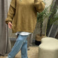 Pull oversize doux avec couture apparente et col montant